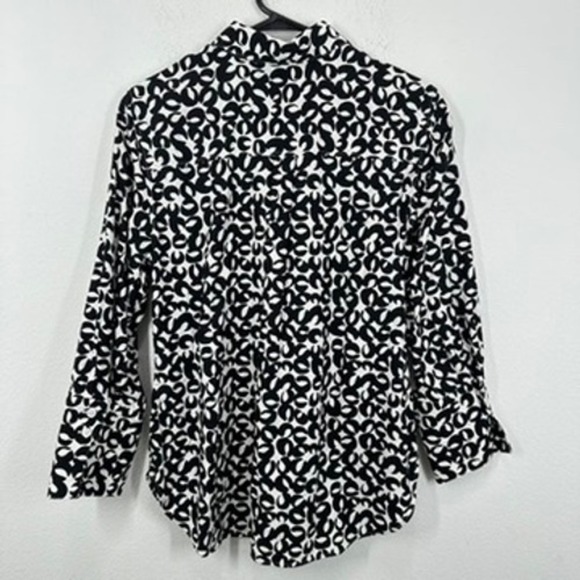 Chico's Women's Black & White Print Long Sleeve Button Down Shirt Size 0.5 US 6 - Picture 7 of 7